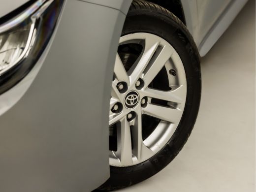 Toyota Corolla Touring Sports 1.8 Hybrid Sport Automaat (APPLE CARPLAY, CAMERA, TREKHAAK, SPORTSTOELEN, KEYLESS, ADAPTIVE CRUIS... ActivLease financial lease