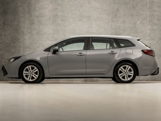 Toyota Corolla Touring Sports 1.8 Hybrid Sport Automaat (APPLE CARPLAY, CAMERA, TREKHAAK, SPORTSTOELEN, KEYLESS, ADAPTIVE CRUIS... ActivLease financial lease