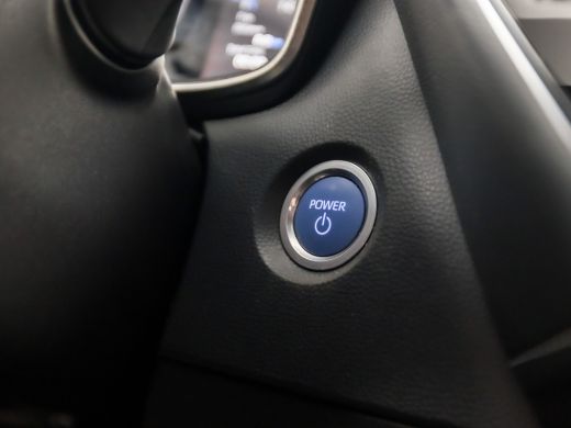 Toyota Corolla Touring Sports 1.8 Hybrid Sport Automaat (APPLE CARPLAY, CAMERA, TREKHAAK, SPORTSTOELEN, KEYLESS, ADAPTIVE CRUIS... ActivLease financial lease