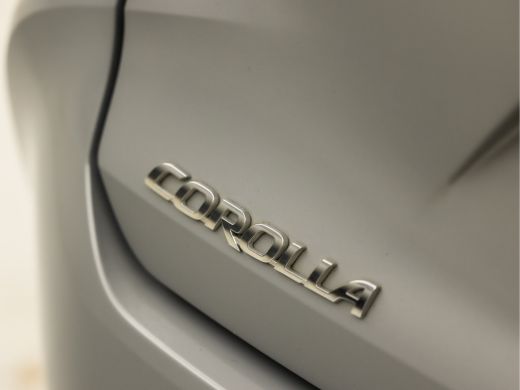 Toyota Corolla Touring Sports 1.8 Hybrid Sport Automaat (APPLE CARPLAY, CAMERA, TREKHAAK, SPORTSTOELEN, KEYLESS, ADAPTIVE CRUIS... ActivLease financial lease