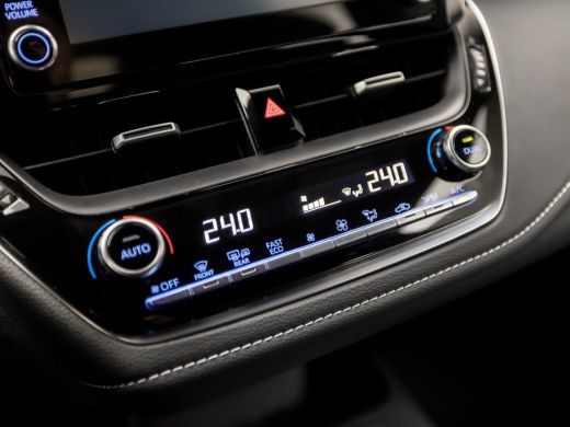 Toyota Corolla Touring Sports 1.8 Hybrid Sport Automaat (APPLE CARPLAY, CAMERA, TREKHAAK, SPORTSTOELEN, KEYLESS, ADAPTIVE CRUIS... ActivLease financial lease