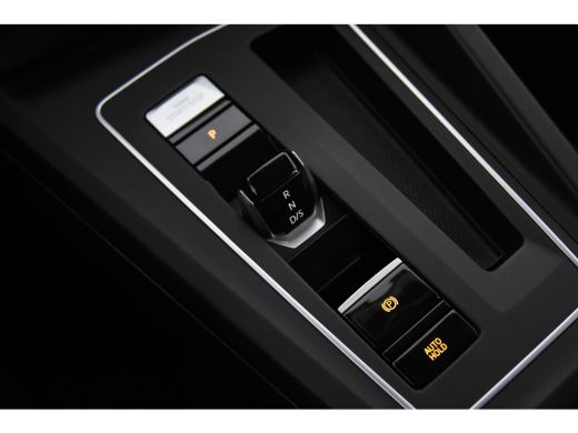 Volkswagen Golf 1.5 eTSI Life *1ste Eigenaar*Navigatie*Ambiente*Camera* ActivLease financial lease