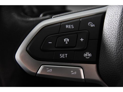 Volkswagen Golf 1.5 eTSI Life *1ste Eigenaar*Navigatie*Ambiente*Camera* ActivLease financial lease