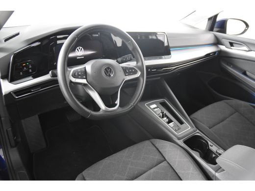 Volkswagen Golf 1.5 eTSI Life *1ste Eigenaar*Navigatie*Ambiente*Camera* ActivLease financial lease