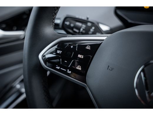 Volkswagen ID.4 Pro Limited Edition | 'App-Connect' draadloze smartphone integratie | Achterbank in ongelijke del... ActivLease financial lease