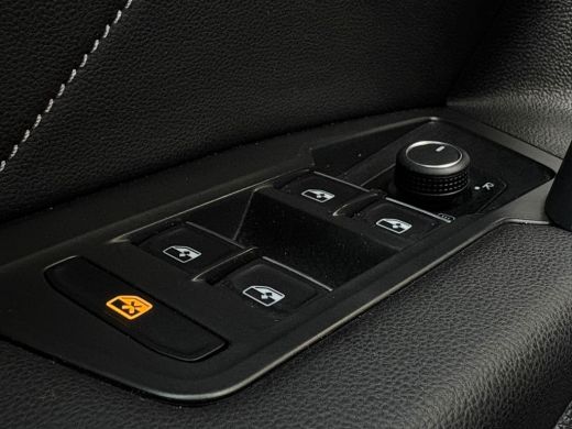 Volkswagen Tiguan Allspace 1.5 TSI 150 pk R-Line Business 7pers. 7-DSG | Wegklapbare trekhaak | Achteruitrijcamera | Cruise ... ActivLease financial lease