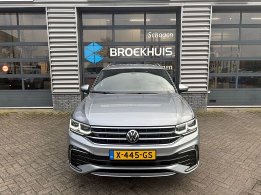 Volkswagen Tiguan Allspace 1.5 TSI 150 pk R-Line Business 7pers. 7-DSG | Wegklapbare trekhaak | Achteruitrijcamera | Cruise ... ActivLease financial lease
