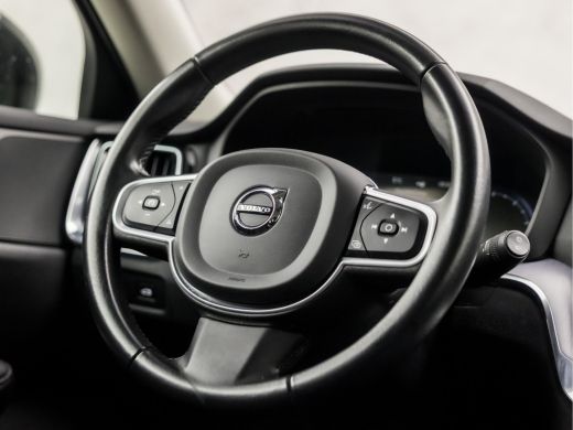 Volvo  V60 2.0 B3 Momentum Sport 177Pk Automaat (APPLE CARPLAY, GROOT NAVI, PARKEERSENSOREN, SPORTSTOELEN, D... ActivLease financial lease