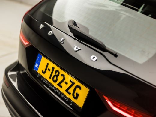 Volvo  V60 2.0 B3 Momentum Sport 177Pk Automaat (APPLE CARPLAY, GROOT NAVI, PARKEERSENSOREN, SPORTSTOELEN, D... ActivLease financial lease