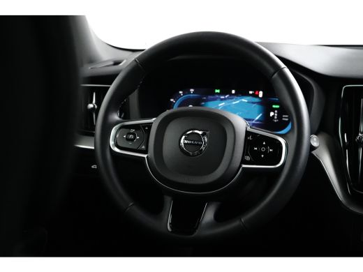 Volvo  XC60 2.0 T6 Plug-in hybrid AWD Plus Dark | Harman/Kardon | 360 Camera | Head-up | Memory | Pilot Assist ActivLease financial lease