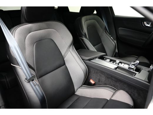 Volvo  XC60 2.0 T6 Plug-in hybrid AWD Plus Dark | Harman/Kardon | 360 Camera | Head-up | Memory | Pilot Assist ActivLease financial lease