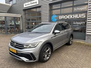 Volkswagen Tiguan Allspace 1.5 TSI 150 pk R-Line Business 7pers. 7-DSG | Wegklapbare trekhaak | Achteruitrijcamera | Cruise ...