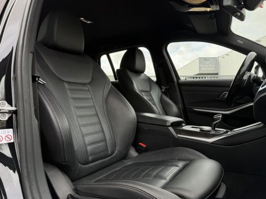 BMW 3 Serie Touring Aut. 320e M-Sport Edition | SoH 89% | Harman Kardon | Leder | Camera | Xenon-LED | ActivLease financial lease