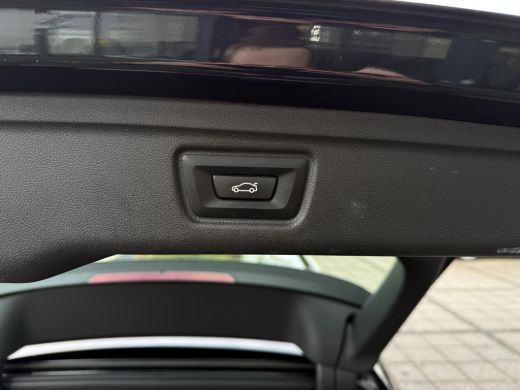 BMW 3 Serie Touring Aut. 320e M-Sport Edition | SoH 89% | Harman Kardon | Leder | Camera | Xenon-LED | ActivLease financial lease