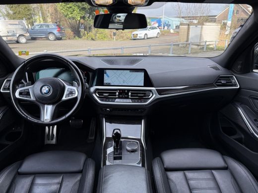 BMW 3 Serie Touring Aut. 320e M-Sport Edition | SoH 89% | Harman Kardon | Leder | Camera | Xenon-LED | ActivLease financial lease