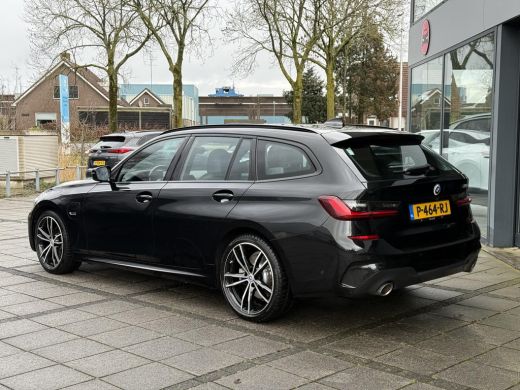 BMW 3 Serie Touring Aut. 320e M-Sport Edition | SoH 89% | Harman Kardon | Leder | Camera | Xenon-LED | ActivLease financial lease