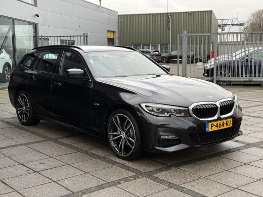 BMW 3 Serie Touring Aut. 320e M-Sport Edition | SoH 89% | Harman Kardon | Leder | Camera | Xenon-LED | ActivLease financial lease