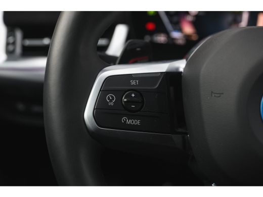 BMW X1 xDrive25e M Sport Automaat / Panoramadak / Trekhaak / Sportstoelen / M Adaptief onderstel / Comfo... ActivLease financial lease