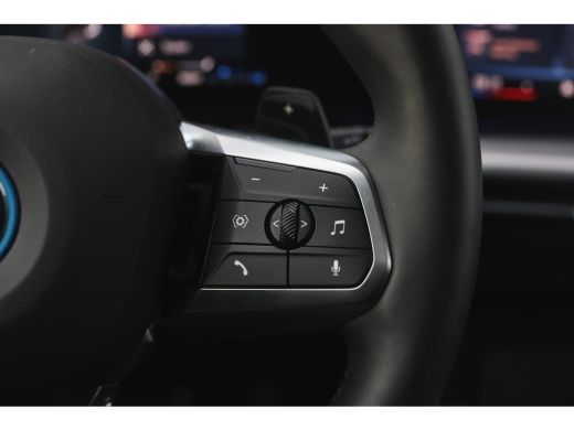 BMW X1 xDrive25e M Sport Automaat / Panoramadak / Trekhaak / Sportstoelen / M Adaptief onderstel / Comfo... ActivLease financial lease