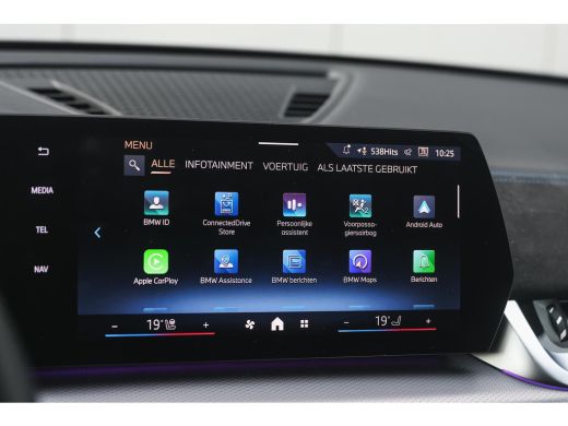 BMW X1 xDrive25e M Sport Automaat / Panoramadak / Trekhaak / Sportstoelen / M Adaptief onderstel / Comfo... ActivLease financial lease