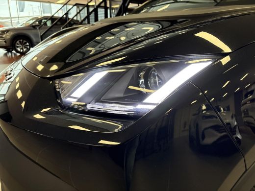 BYD DOLPHIN SURF Boost 43 kWh | Direct Leverbaar | 320 KM Actieradius WLTP | Elektrische Stoelen | Achteruitrijcam... ActivLease financial lease