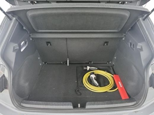 CUPRA Born Aut. Essential Edition 62 kWh | Groot Navi | Apple Car Play | ECC | PDC | ActivLease financial lease