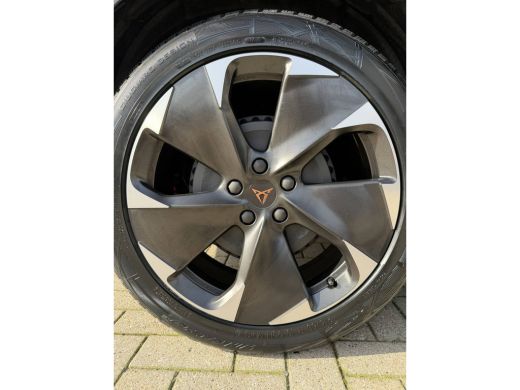 CUPRA Born Essential Limited 63 kWh | Midnight black ActivLease financial lease