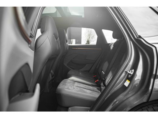 CUPRA Terramar 1.5 TSI e-Hybrid 272pk VZ Performance | Garantie t/m 2030 | Panoramadak | Trekhaak | Sennheiser |... ActivLease financial lease