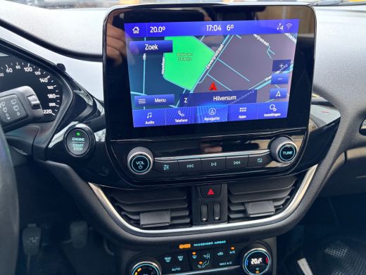 Ford Fiesta 1.0 EcoBoost Titanium | Parking Pack | Panoramadak | Navigatie SYNC3 | All season | ActivLease financial lease