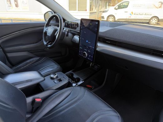 Ford Mustang Mach-E Mach-E Aut. 75 kWh Technology+ | SoH 92% | Trekhaak | Panorama | Leder | B&O Sound | ActivLease financial lease