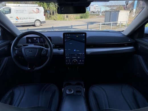 Ford Mustang Mach-E Mach-E Aut. 75 kWh Technology+ | SoH 92% | Trekhaak | Panorama | Leder | B&O Sound | ActivLease financial lease