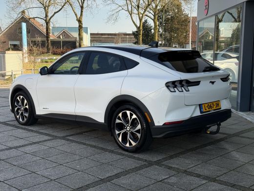 Ford Mustang Mach-E Mach-E Aut. 75 kWh Technology+ | SoH 92% | Trekhaak | Panorama | Leder | B&O Sound | ActivLease financial lease