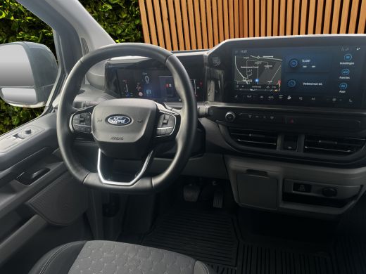 Ford Transit Custom 320 L2H1 Limited | 19'inch LM | Trekhaak | Laadruimtebetimmering | Achteruitrijcamera | Airco (au... ActivLease financial lease