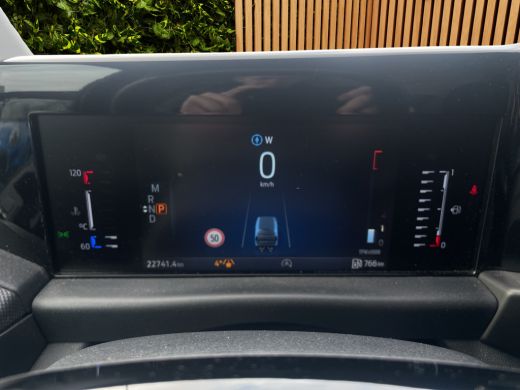 Ford Transit Custom 320 L2H1 Limited | 19'inch LM | Trekhaak | Laadruimtebetimmering | Achteruitrijcamera | Airco (au... ActivLease financial lease