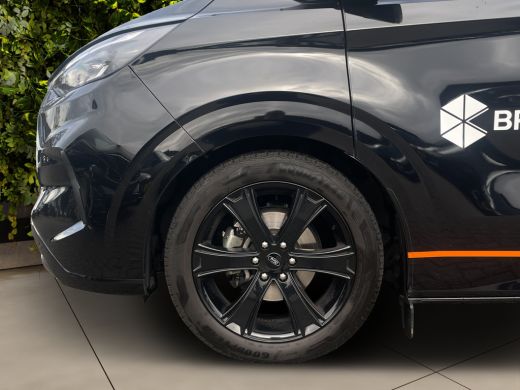 Ford Transit Custom 320 L2H1 Limited | 19'inch LM | Trekhaak | Laadruimtebetimmering | Achteruitrijcamera | Airco (au... ActivLease financial lease