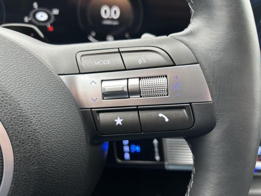 Hyundai Kona 1.6 GDI HEV Premium | Apple Carplay/Android Auto | Elektrische verstelbare stoelen met geheugen |... ActivLease financial lease