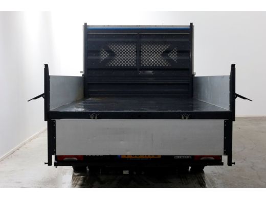 Iveco Daily 35C18 3.0 180pk HiMatic Automaat 3-Zijdige Kipper Trekhaak 3500kg 05-2023 ActivLease financial lease