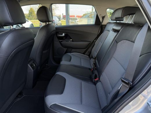 Kia e-Niro Aut. DynamicLine 64 kWh 3-Phase | SoH 100%| Navi | Camera | LED | ActivLease financial lease