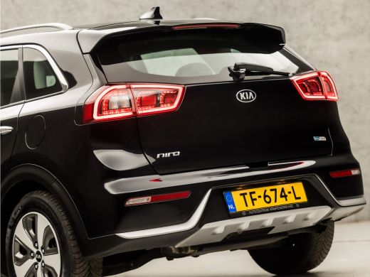 Kia Niro 1.6 GDi Hybrid DynamicLine 142Pk Automaat (APPLE CARPLAY, NAVIGATIE, LEDER, CAMERA, SPORTSTOELEN,... ActivLease financial lease