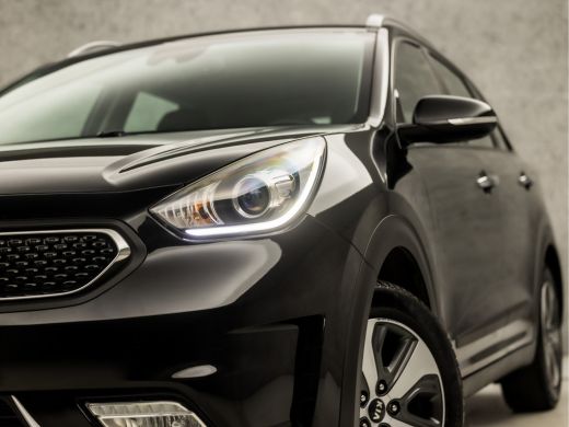Kia Niro 1.6 GDi Hybrid DynamicLine 142Pk Automaat (APPLE CARPLAY, NAVIGATIE, LEDER, CAMERA, SPORTSTOELEN,... ActivLease financial lease