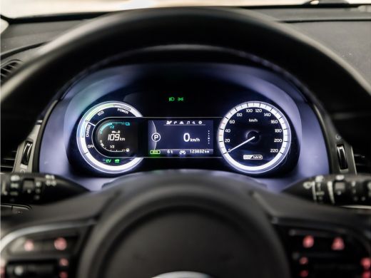 Kia Niro 1.6 GDi Hybrid DynamicLine 142Pk Automaat (APPLE CARPLAY, NAVIGATIE, LEDER, CAMERA, SPORTSTOELEN,... ActivLease financial lease