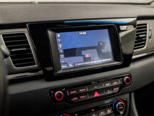 Kia Niro 1.6 GDi Hybrid DynamicLine 142Pk Automaat (APPLE CARPLAY, NAVIGATIE, LEDER, CAMERA, SPORTSTOELEN,... ActivLease financial lease