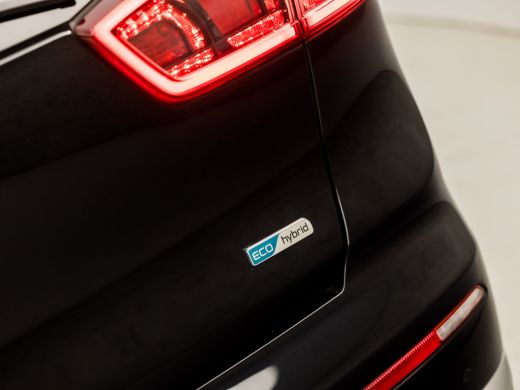 Kia Niro 1.6 GDi Hybrid DynamicLine 142Pk Automaat (APPLE CARPLAY, NAVIGATIE, LEDER, CAMERA, SPORTSTOELEN,... ActivLease financial lease