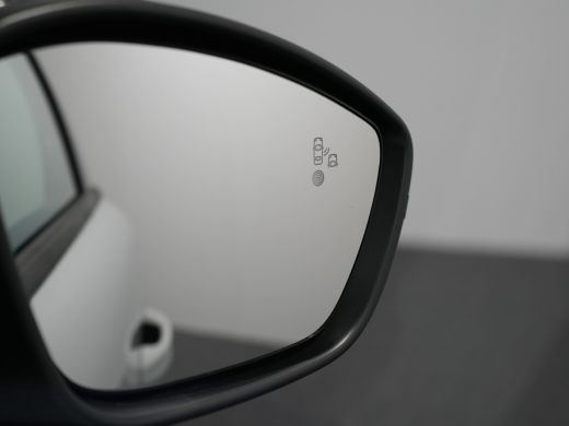 Lancia Ypsilon 1.2 Turbo Hybrid HF Line 110pk | Achteruitrijcamera | Airco (automatisch) | Anti Blokkeer Systeem ActivLease financial lease