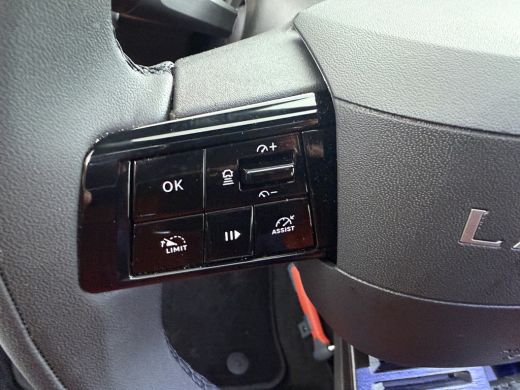 Lancia Ypsilon LX 54 kWh | 11 kW lader | Achteruitrijcamera | Airco (automatisch) ActivLease financial lease