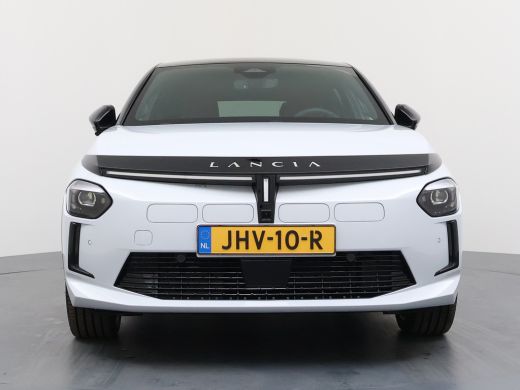 Lancia Ypsilon LX 54 kWh | 11 kW lader | Achteruitrijcamera | Airco (automatisch) ActivLease financial lease