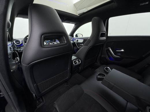 Mercedes-Benz A-Klasse 250e AMG // Panorama dak // Sfeerverlichting // Memory // MultiBeam LED // Advanced Audio // Keyl... ActivLease financial lease