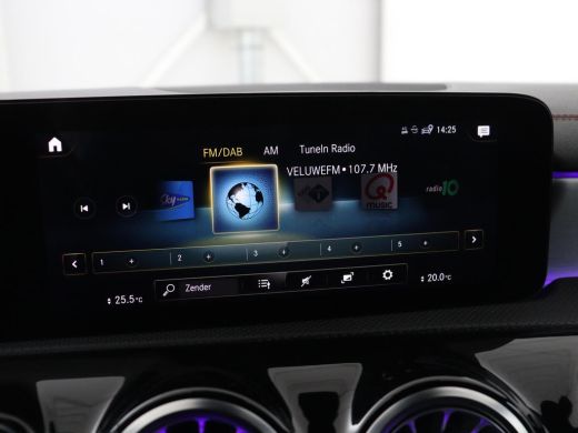 Mercedes-Benz CLA 250 e Bns Sol AMG Ld | Stoelverwarming | Widescreen | Sfeerverlichting | Full LED | Park Assist |... ActivLease financial lease