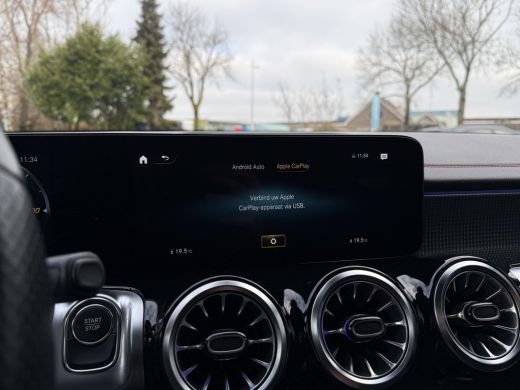 Mercedes-Benz EQB Aut. 250 AMG Sport Ed. 7pers 67 kWh | SoH 93% | Panorama | Sfeer Verlichting | Burmester | Camera | ActivLease financial lease