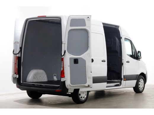 Mercedes-Benz Sprinter 311 CDI 115pk L2H2 Airco/CarPlay 10-2023 ActivLease financial lease